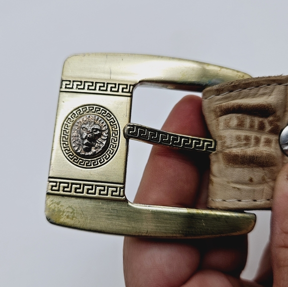 HER CINTURONES | thick leather croc belt - Picture 4 of 9